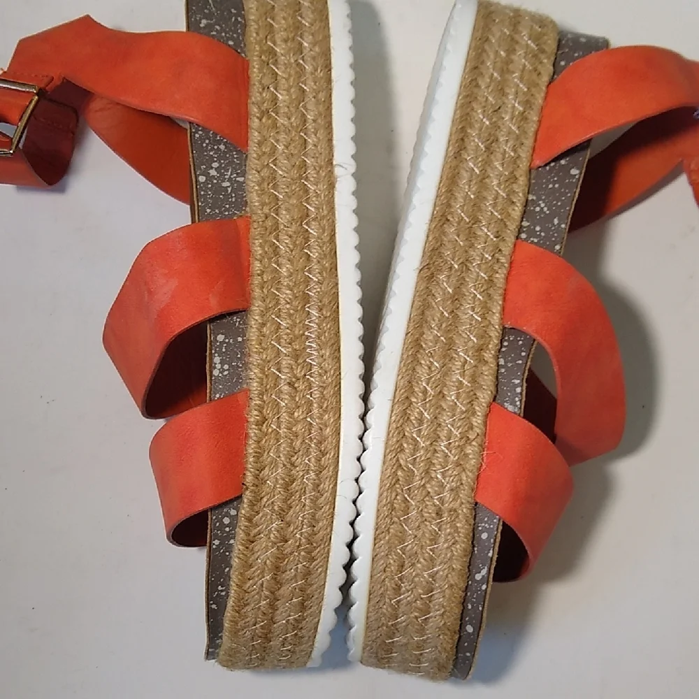 NWOT Patrizia by Spring Step 38 Women's Platform Sandals - Picture 3 of 12